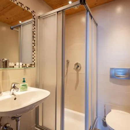 Appartement Haus Schroll à Ried im Zillertal Extérieur photo