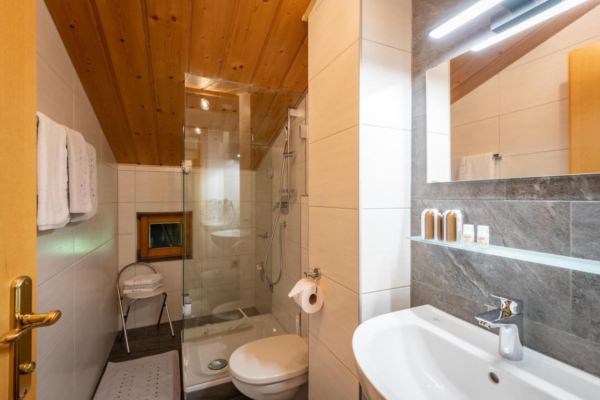 Haus Schroll Appartement *
